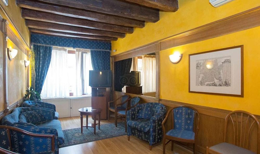 Hotel Rimini Eksteriør billede