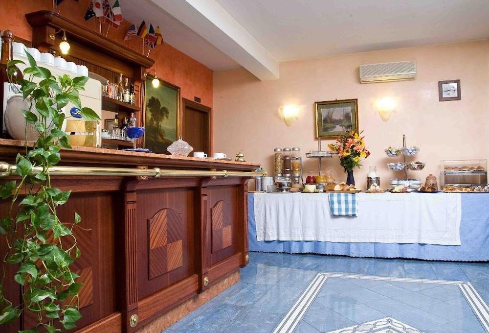 Hotel Rimini Eksteriør billede